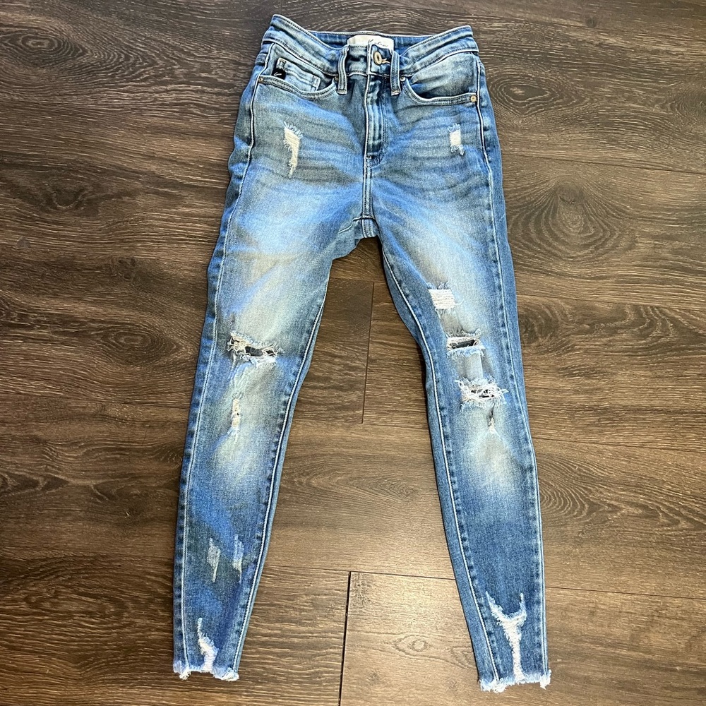 Kancan distressed skinnies